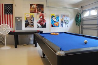 Games room with pool table