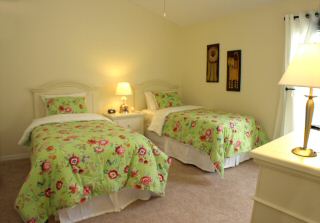 Twin Bedroom 2